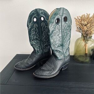 Size 8.5D (Women’s) Hondo Western Boots
